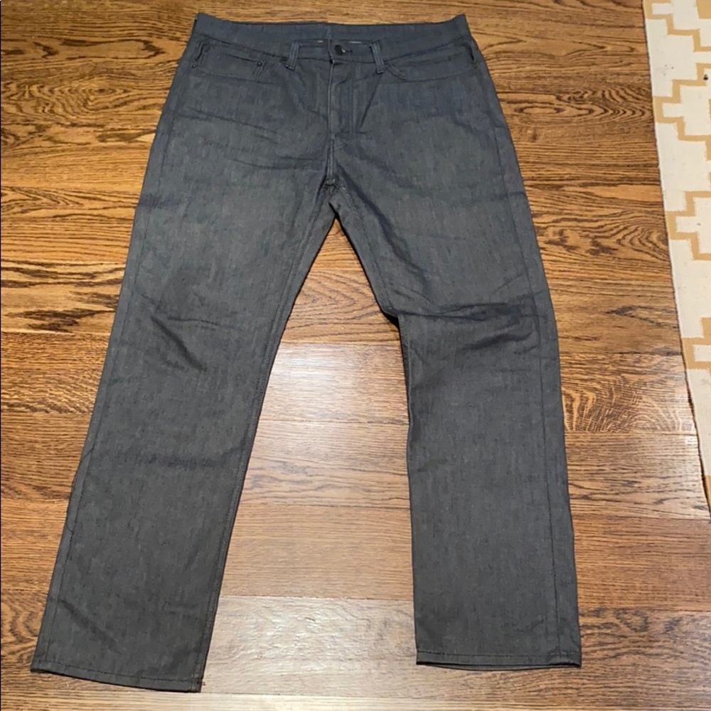Levi’s 514 Straight Fit Men’s Jeans